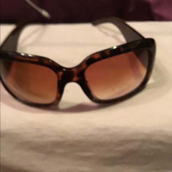 Ladies boutique style,sunglasses - Picture 5 of 6